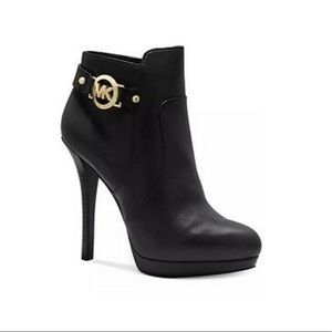 Michael Kors Wyatt Ancle Boots Black Zipped